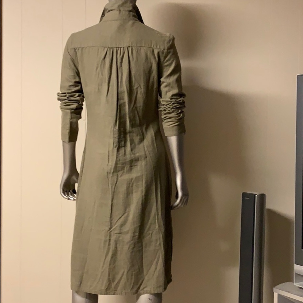 Dress - Picture 2 of 3